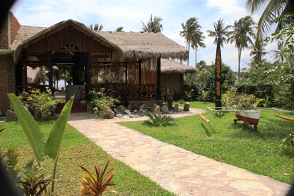 Cooper'S Beach Resort Lucbuan Exteriér fotografie