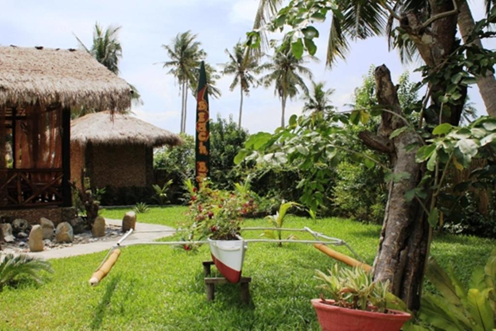 Cooper'S Beach Resort Lucbuan Exteriér fotografie