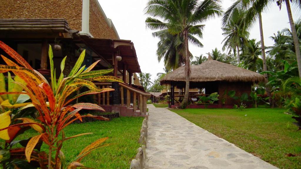 Cooper'S Beach Resort Lucbuan Exteriér fotografie