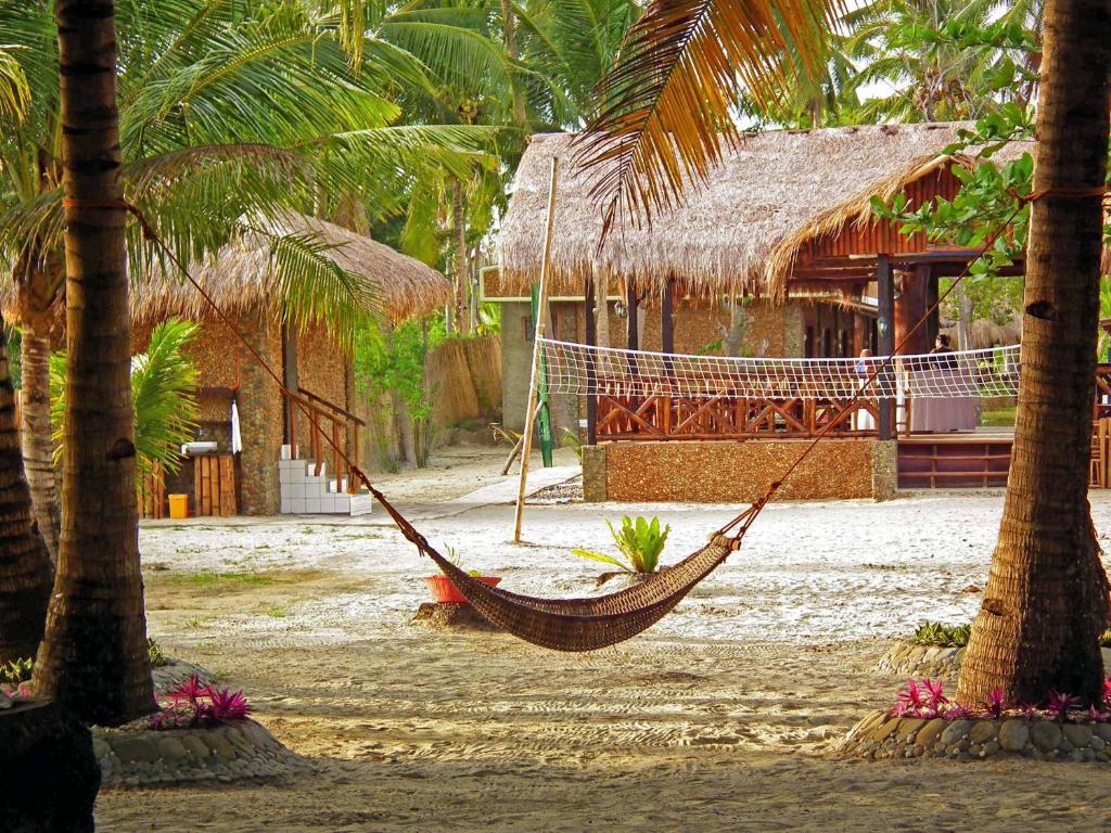 Cooper'S Beach Resort Lucbuan Exteriér fotografie
