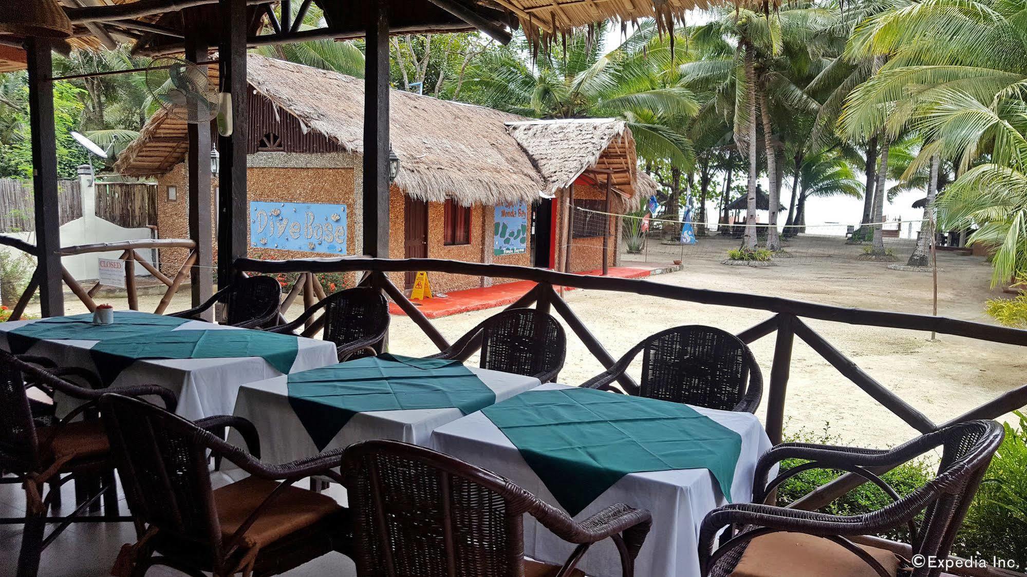 Cooper'S Beach Resort Lucbuan Exteriér fotografie