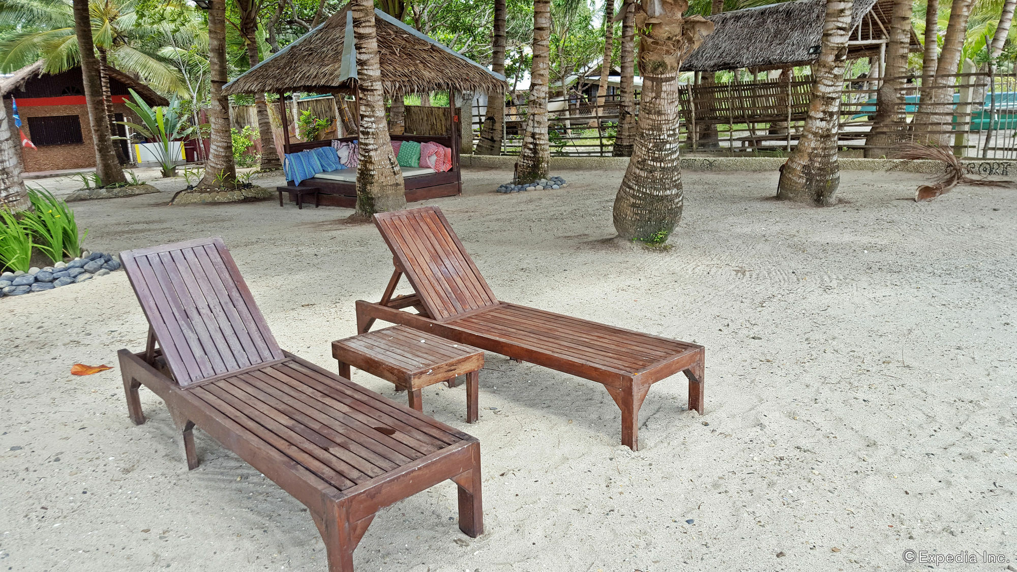 Cooper'S Beach Resort Lucbuan Exteriér fotografie